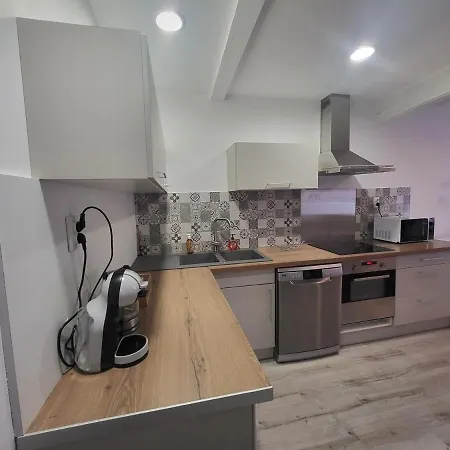 Apartament Maison Plein Centre-ville *